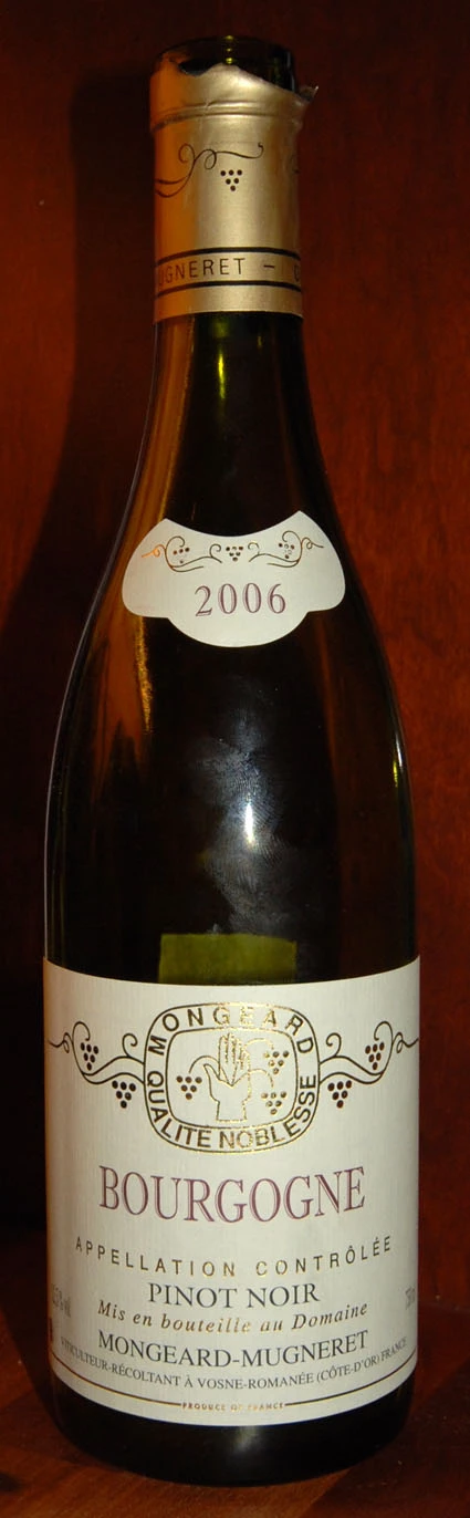 Pinot Noir ( Domaine Mongeard-Mugneret ) 2006