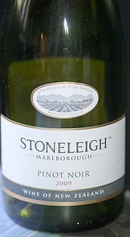 Pinot Noir ( Stoneleigh Marlborough ) 2008